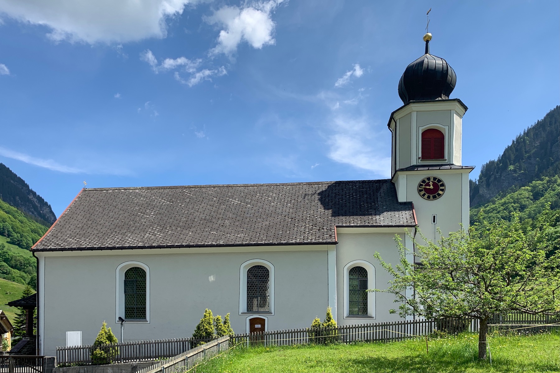 Kirchen & Gebäude Weisstannen - Römisch-Katholische Seelsorgeeinheit